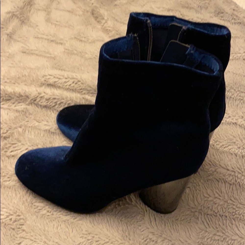 Velvet boots - Picture 2 of 5